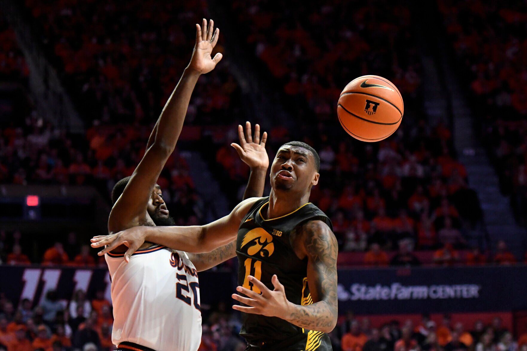 Iowa Illinois Basketball